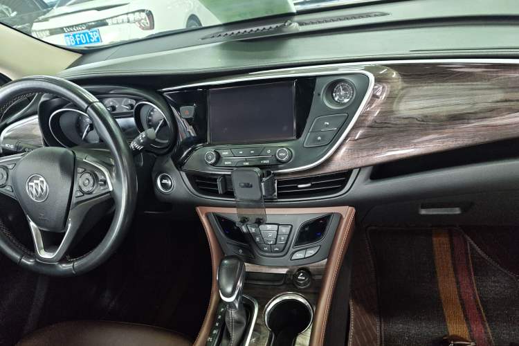 Used Buick Envision 2017 20T Two-Wheel Drive Elite Version Audio And AC Panel