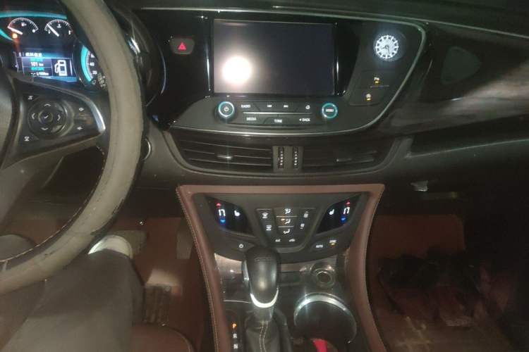 Used Buick Envision 2017 20T Two-Wheel Drive Elite Version Audio And AC Panel