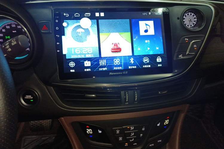 Used Buick Envision 2017 20T Four-Wheel Drive Luxury Model Audio And AC Panel