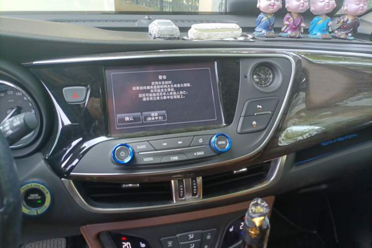 Used Buick Envision 2017 28T Four-Wheel Drive Elite Model Audio And AC Panel