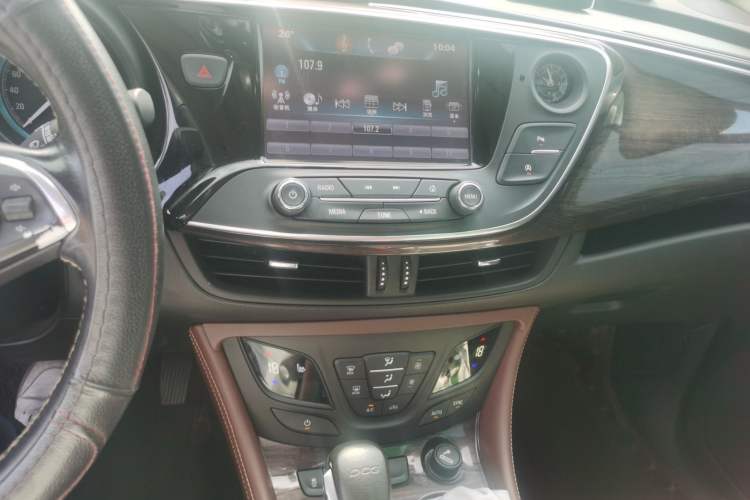 Used Buick Envision 2017 20T Two-Wheel Drive Elite Version Audio And AC Panel