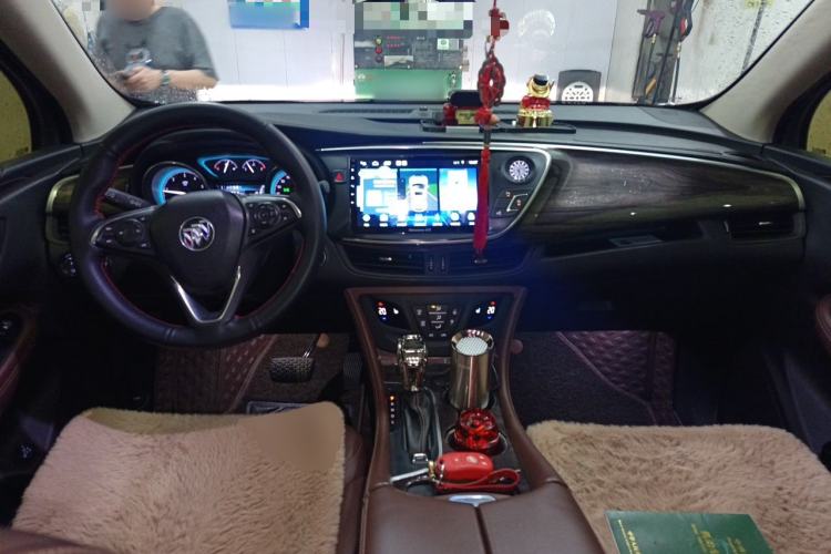 Used Buick Envision 2017 20T Four-Wheel Drive Luxury Model Center Console