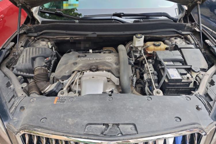 Used Buick Envision 2017 28T Four-Wheel Drive Elite Model Engine Bay