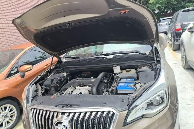 Used Buick Envision 2017 28T Four-Wheel Drive Elite Model Engine Bay