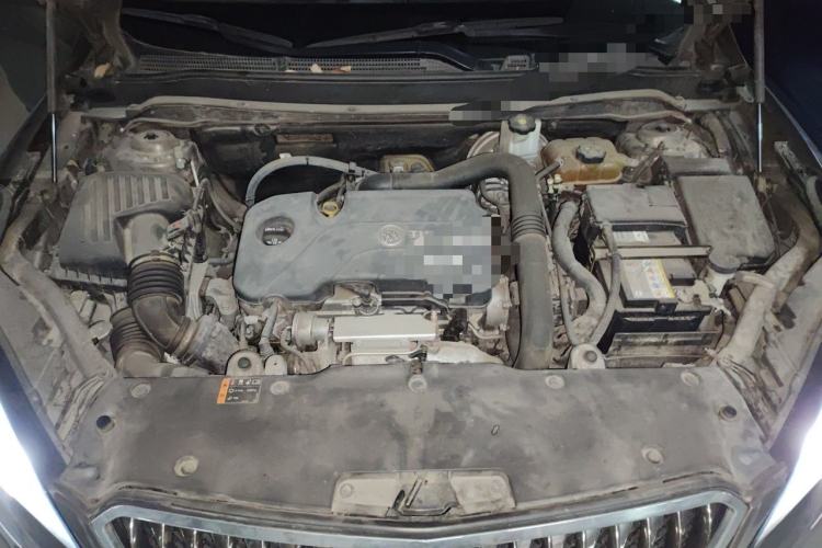 Used Buick Envision 2017 20T Two-Wheel Drive Luxury Model Engine Bay