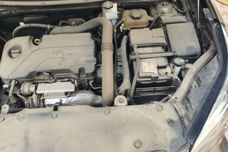 Used Buick Envision 2017 20T Two-Wheel Drive Luxury Model Engine Bay Left