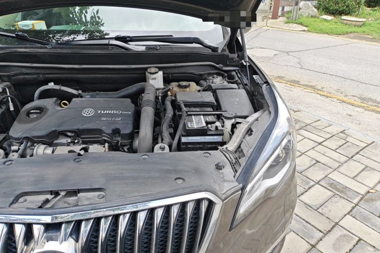 Used Buick Envision 2017 20T Two-Wheel Drive Luxury Model Engine Bay Left