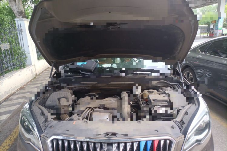 Used Buick Envision 2017 28T Four-Wheel Drive Elite Model Engine Bay