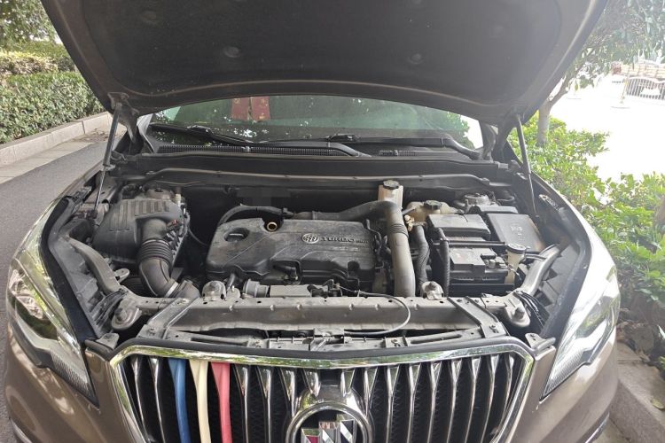 Used Buick Envision 2017 20T Two-Wheel Drive Leading Version Engine Bay