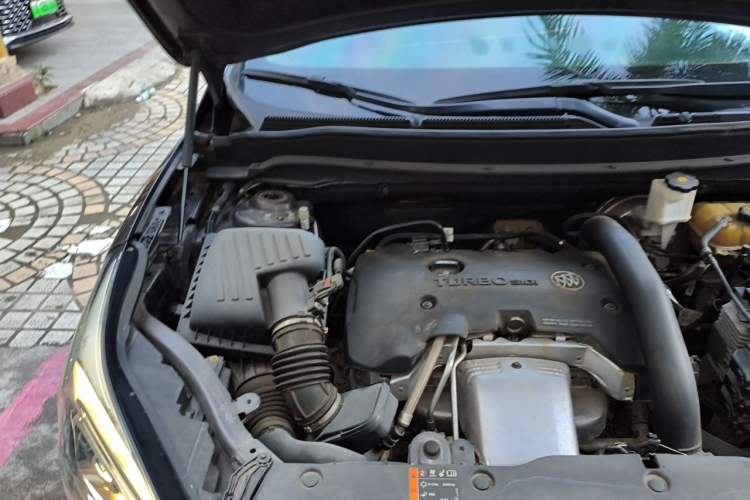 Used Buick Envision 2017 28T Four-Wheel Drive All-Terrain Flagship Edition Engine Bay Right