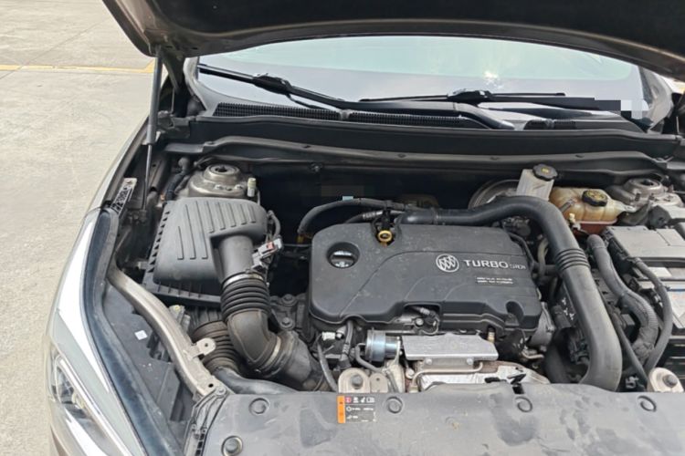 Used Buick Envision 2017 20T Two-Wheel Drive Elite Version Engine Bay Right