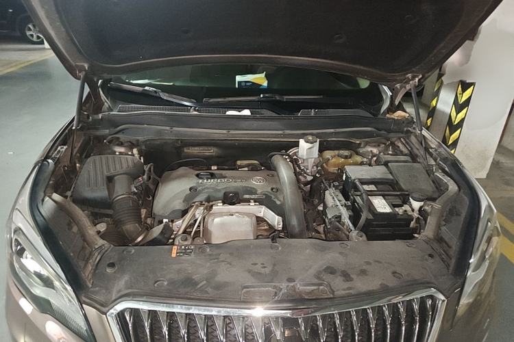 Used Buick Envision 2017 28T Four-Wheel Drive Elite Model Engine Bay