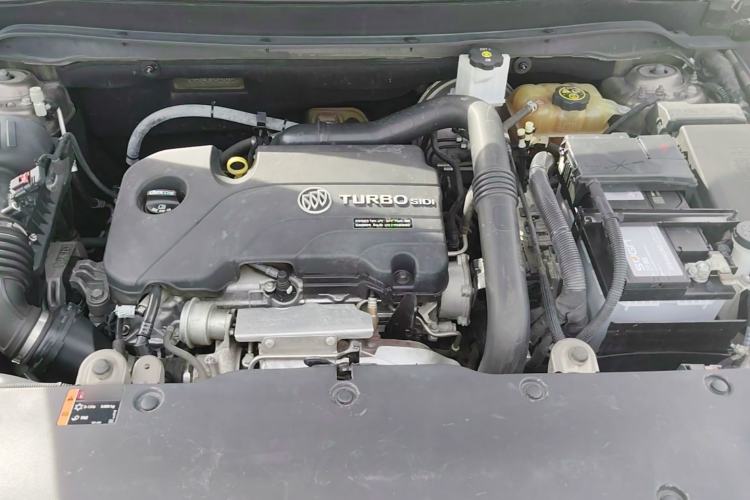 Used Buick Envision 2017 20T Two-Wheel Drive Leading Version Engine Bay