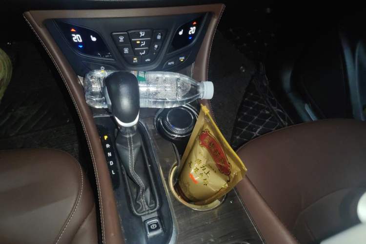 Used Buick Envision 2017 28T Four-Wheel Drive Elite Model Gear Lever