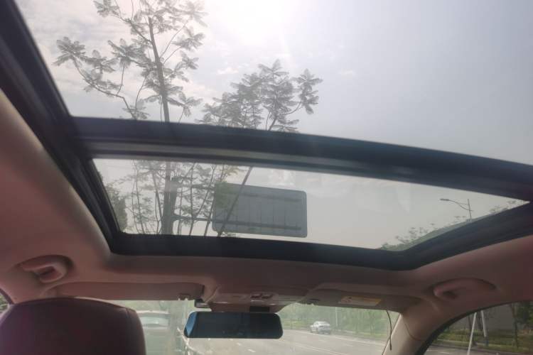 Used Buick Envision 2017 20T Two-Wheel Drive Elite Version Headliner