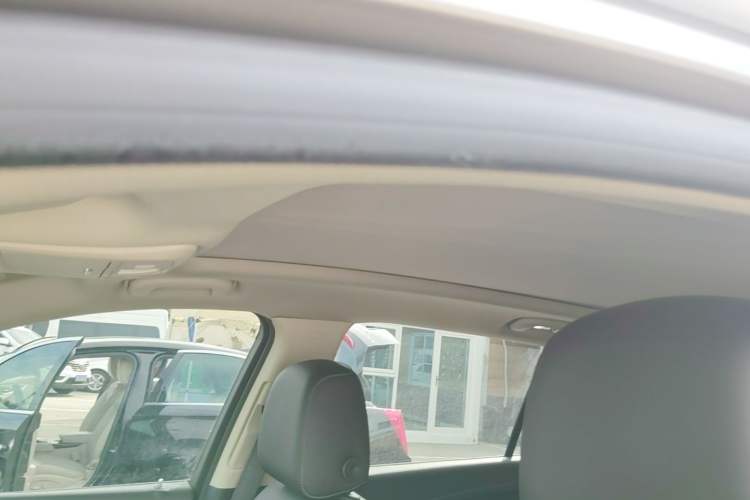 Used Buick Envision 2017 20T Two-Wheel Drive Leading Version Headliner