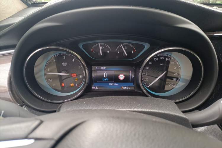 Used Buick Envision 2017 28T Four-Wheel Drive Luxury Model Instrument Cluster