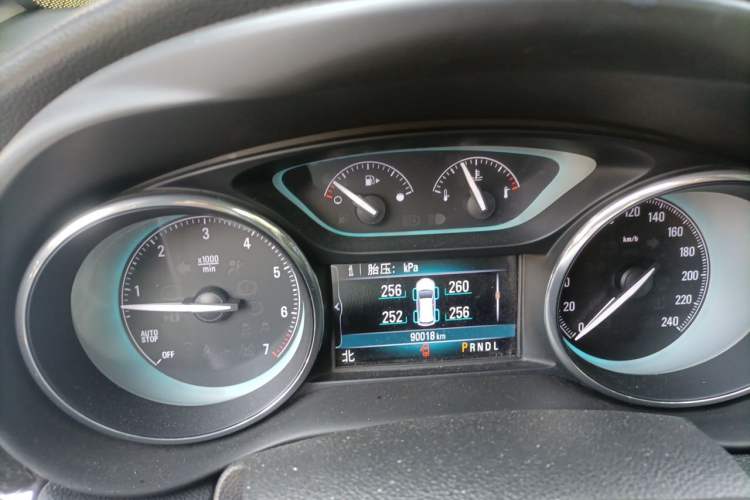 Used Buick Envision 2017 28T Four-Wheel Drive Elite Model Instrument Cluster
