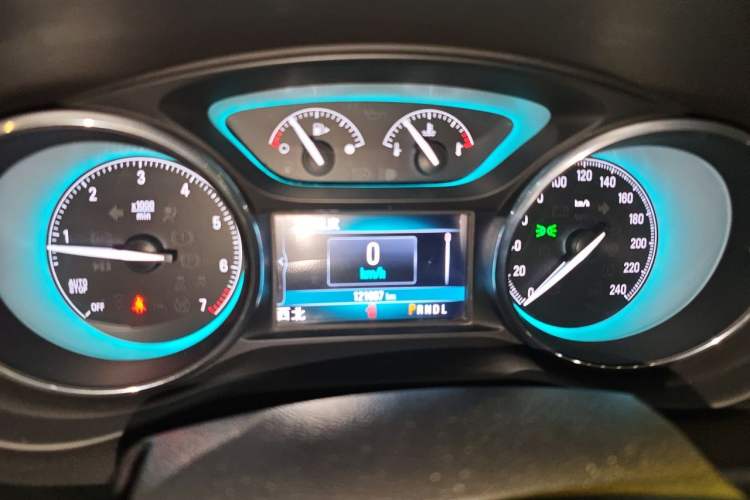 Used Buick Envision 2017 28T Four-Wheel Drive Elite Model Instrument Cluster