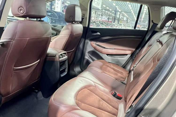Used Buick Envision 2017 20T Two-Wheel Drive Elite Version Interior 3