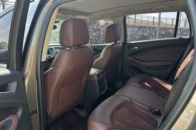 Used Buick Envision 2017 20T Two-Wheel Drive Elite Version Interior 3