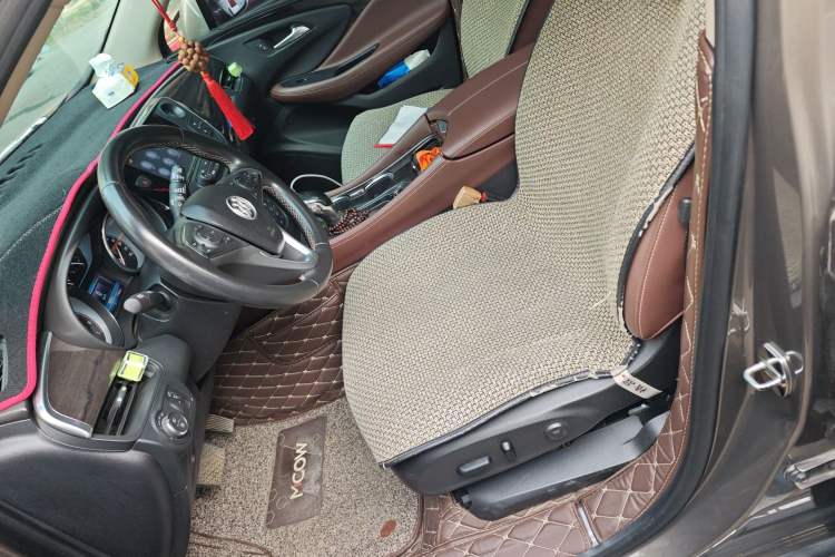 Used Buick Envision 2017 28T Four-Wheel Drive Elite Model Left Front Seat