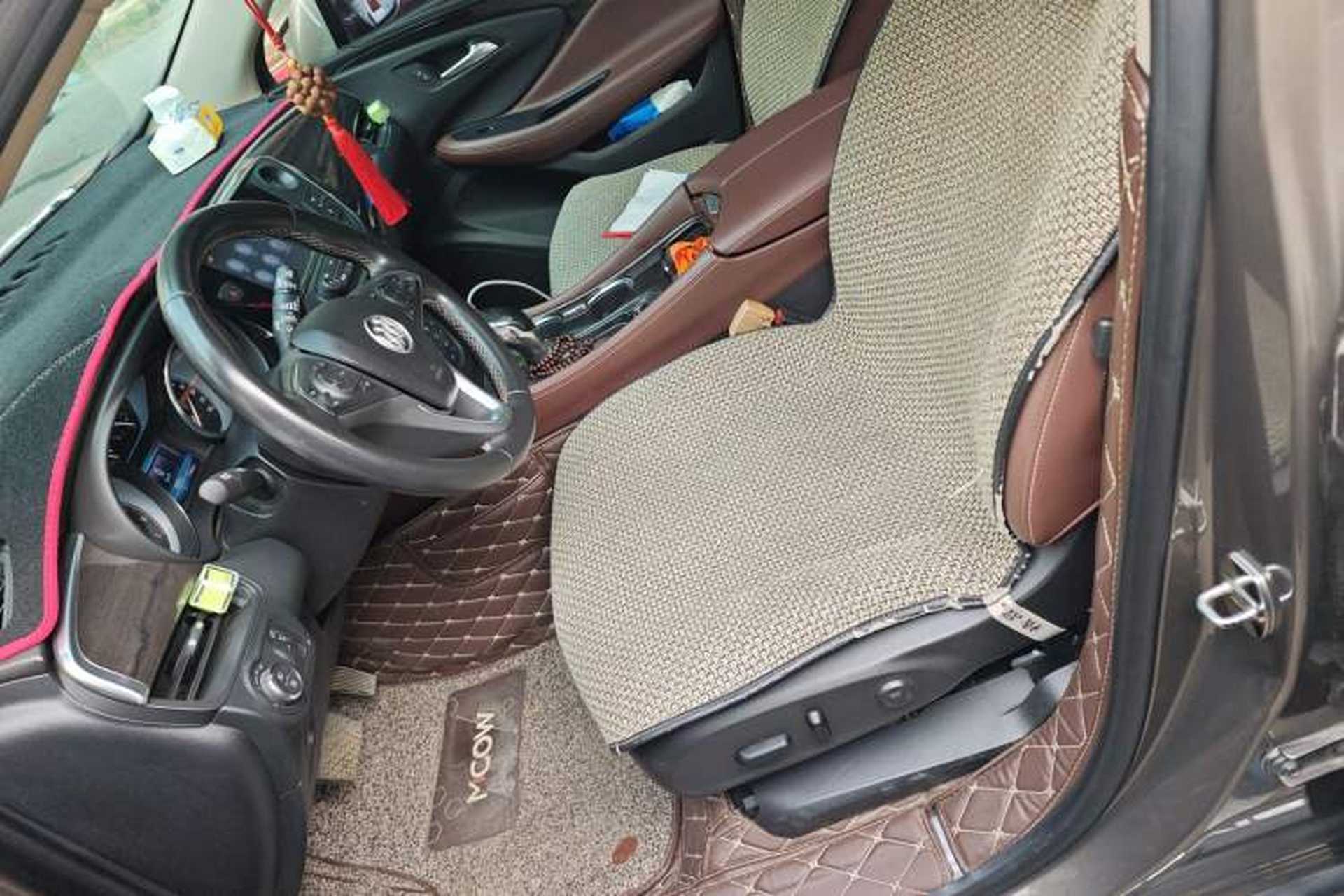 Used Buick Envision 2017 28T Four-Wheel Drive Elite Model Left Front Seat