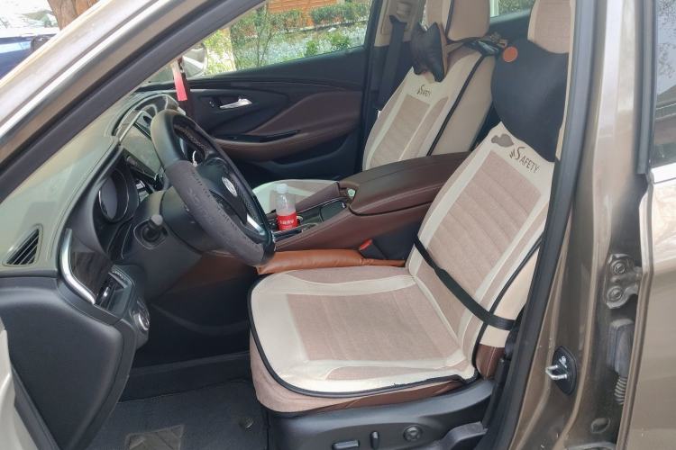 Used Buick Envision 2017 28T Four-Wheel Drive Luxury Model Left Front Seat