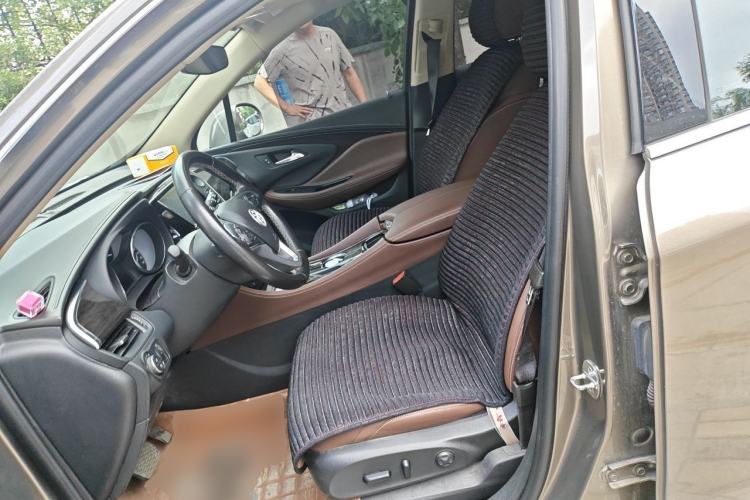 Used Buick Envision 2017 20T Two-Wheel Drive Luxury Model Left Front Seat
