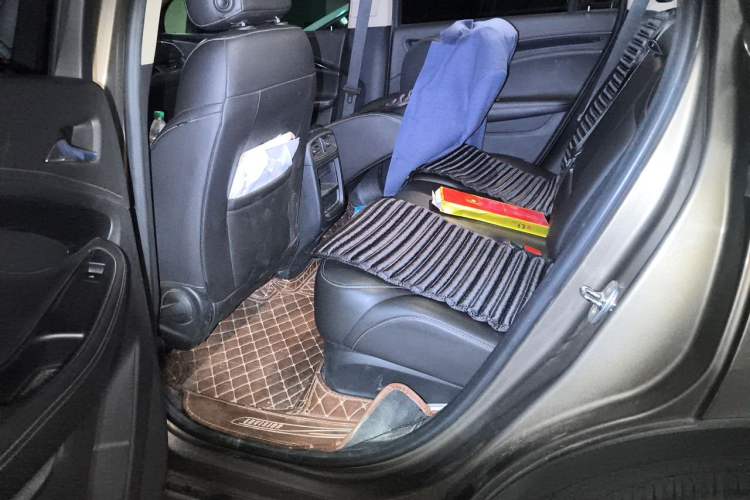 Used Buick Envision 2017 20T Two-Wheel Drive Leading Version Left Rear Seat