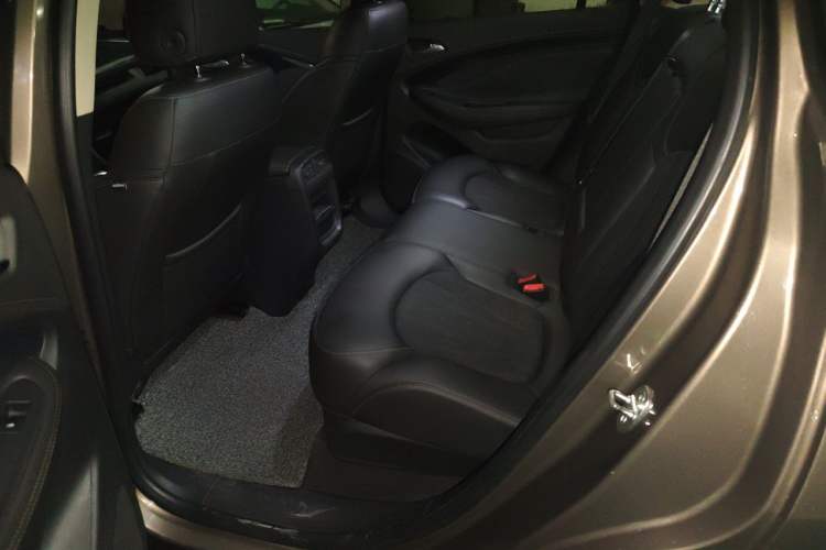 Used Buick Envision 2017 20T Two-Wheel Drive Leading Version Left Rear Seat