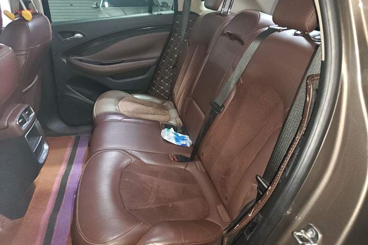 Used Buick Envision 2017 28T Four-Wheel Drive Elite Model Left Rear Seat