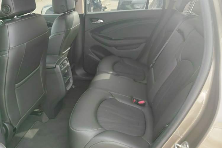 Used Buick Envision 2017 20T Two-Wheel Drive Leading Version Left Rear Seat