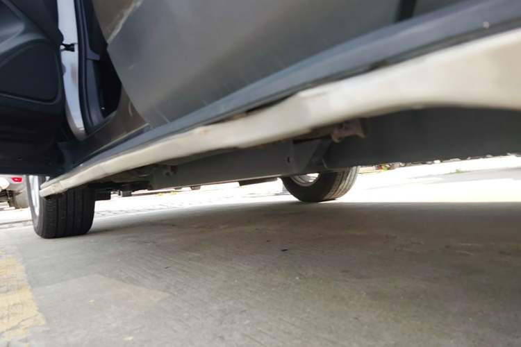 Used Buick Envision 2017 20T Two-Wheel Drive Leading Version Left Side Sill