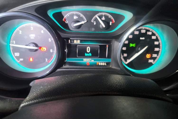 Used Buick Envision 2017 20T Two-Wheel Drive Leading Version Odometer Close Up