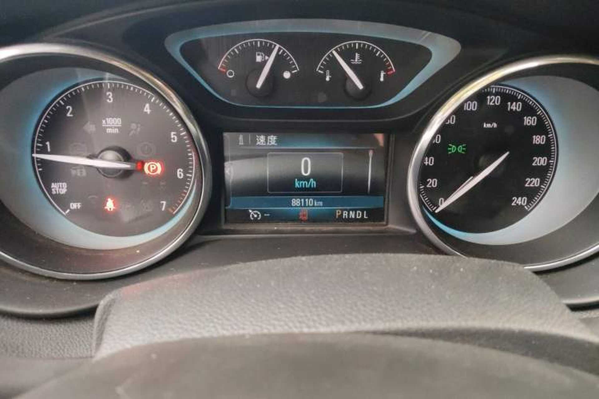 Used Buick Envision 2017 20T Two-Wheel Drive Leading Version Odometer Close Up