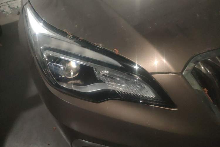 Used Buick Envision 2017 20T Two-Wheel Drive Elite Version Right Front Headlight