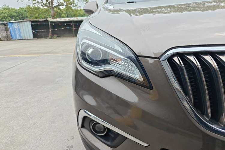 Used Buick Envision 2017 20T Two-Wheel Drive Elite Version Right Front Headlight
