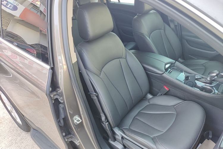 Used Buick Envision 2017 20T Two-Wheel Drive Elite Version Right Front Seat