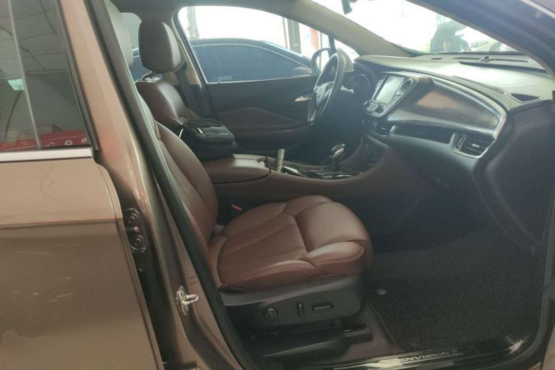 Used Buick Envision 2017 28T Four-Wheel Drive Luxury Model Right Front Seat