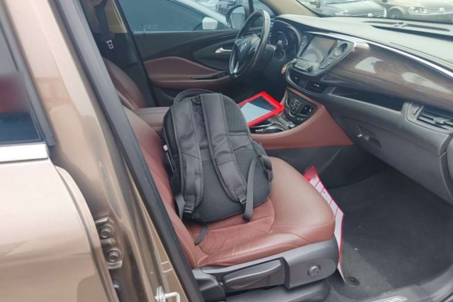 Used Buick Envision 2017 28T Four-Wheel Drive Elite Model Right Front Seat