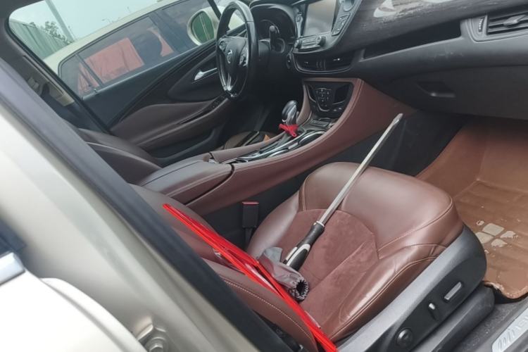 Used Buick Envision 2017 20T Four-Wheel Drive Luxury Model Right Front Seat