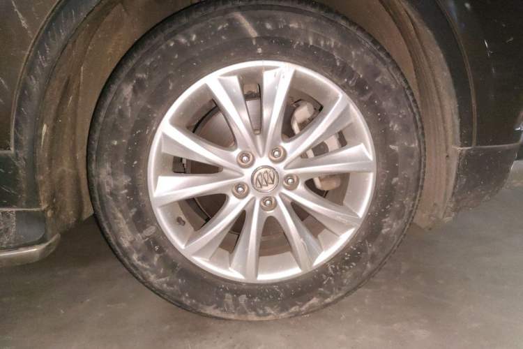 Used Buick Envision 2017 28T Four-Wheel Drive Leading Model Right Front Wheel Hub