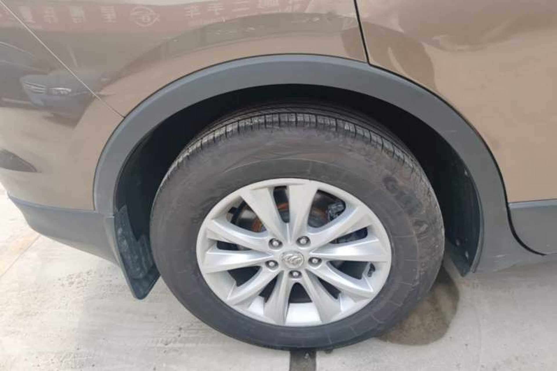Used Buick Envision 2017 28T Four-Wheel Drive Elite Model Right Rear Wheel Hub