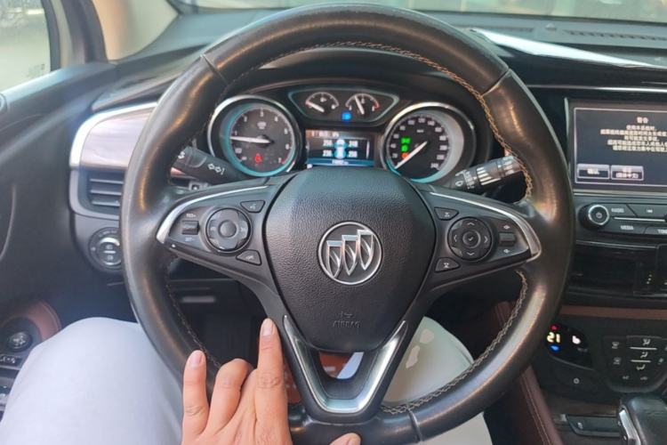 Used Buick Envision 2017 20T Two-Wheel Drive Luxury Model Steering Wheel