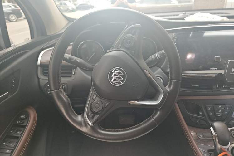 Used Buick Envision 2017 28T Four-Wheel Drive Elite Model Steering Wheel