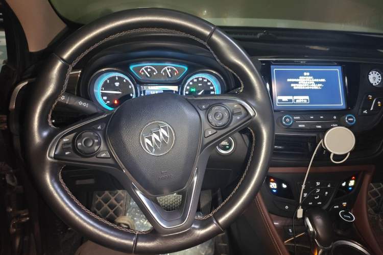 Used Buick Envision 2017 20T Two-Wheel Drive Luxury Model Steering Wheel
