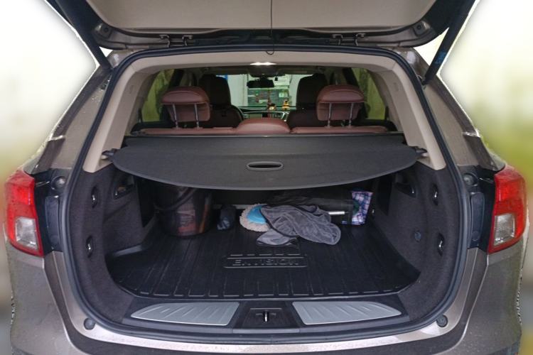 Used Buick Envision 2017 20T Four-Wheel Drive Luxury Model Trunk