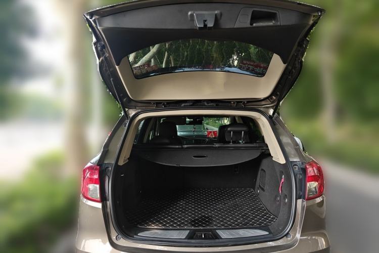 Used Buick Envision 2017 20T Two-Wheel Drive Leading Version Trunk