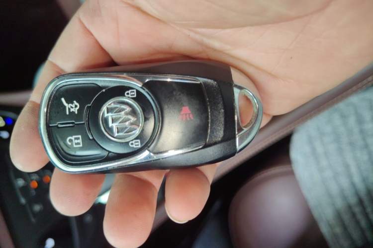 Used Buick Envision 2017 28T Four-Wheel Drive Elite Model Vehicle Key